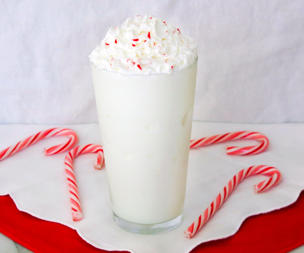 candy cane frappe-8.jpg