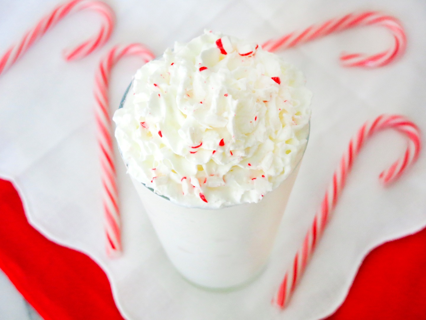 candy cane frappe-9.jpg