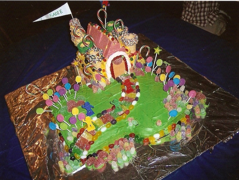 candy land castle cake 1.jpg