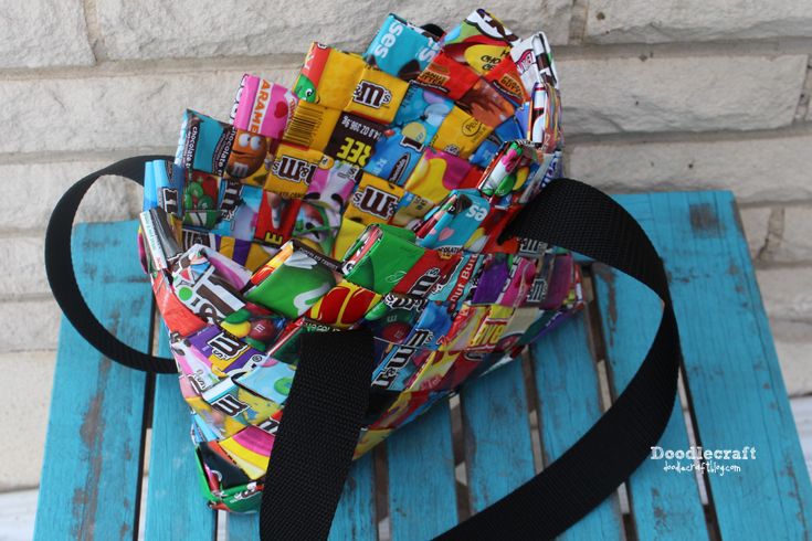 candy wrapper woven links purse bag tote recycle upcycle fun crafts (5).JPG