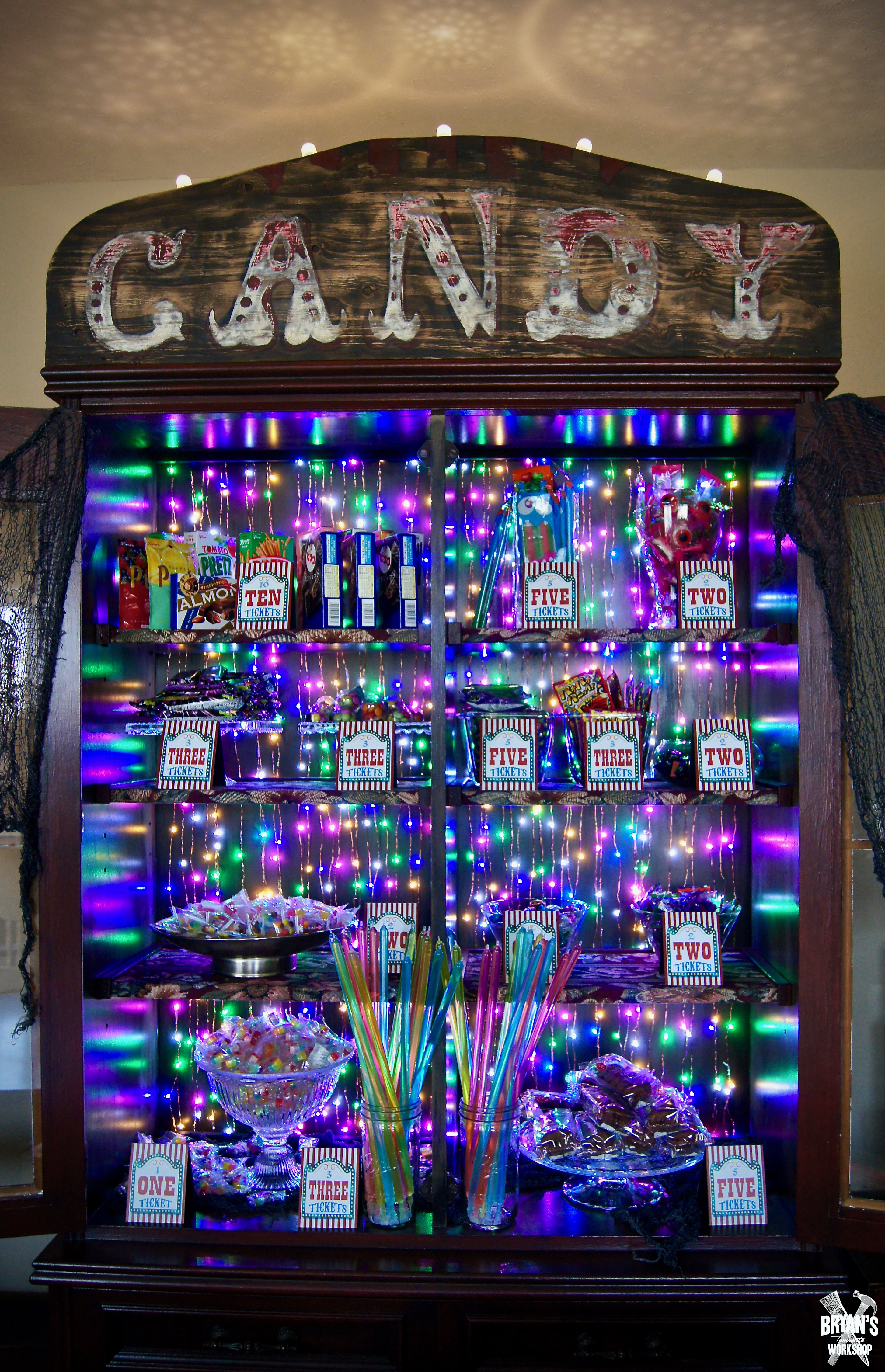 candyhutch1.jpg