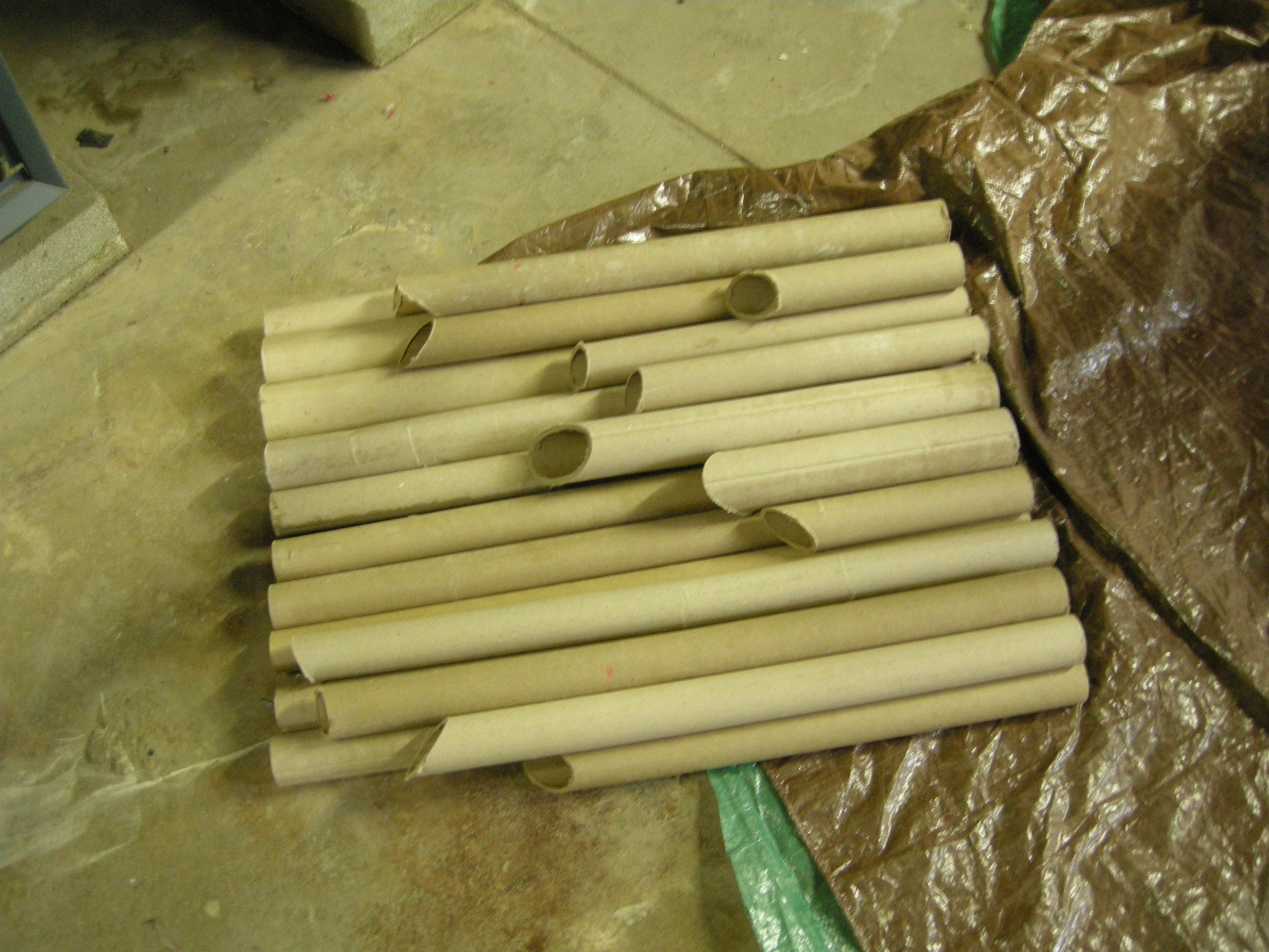 cardboard tube table 002.jpg