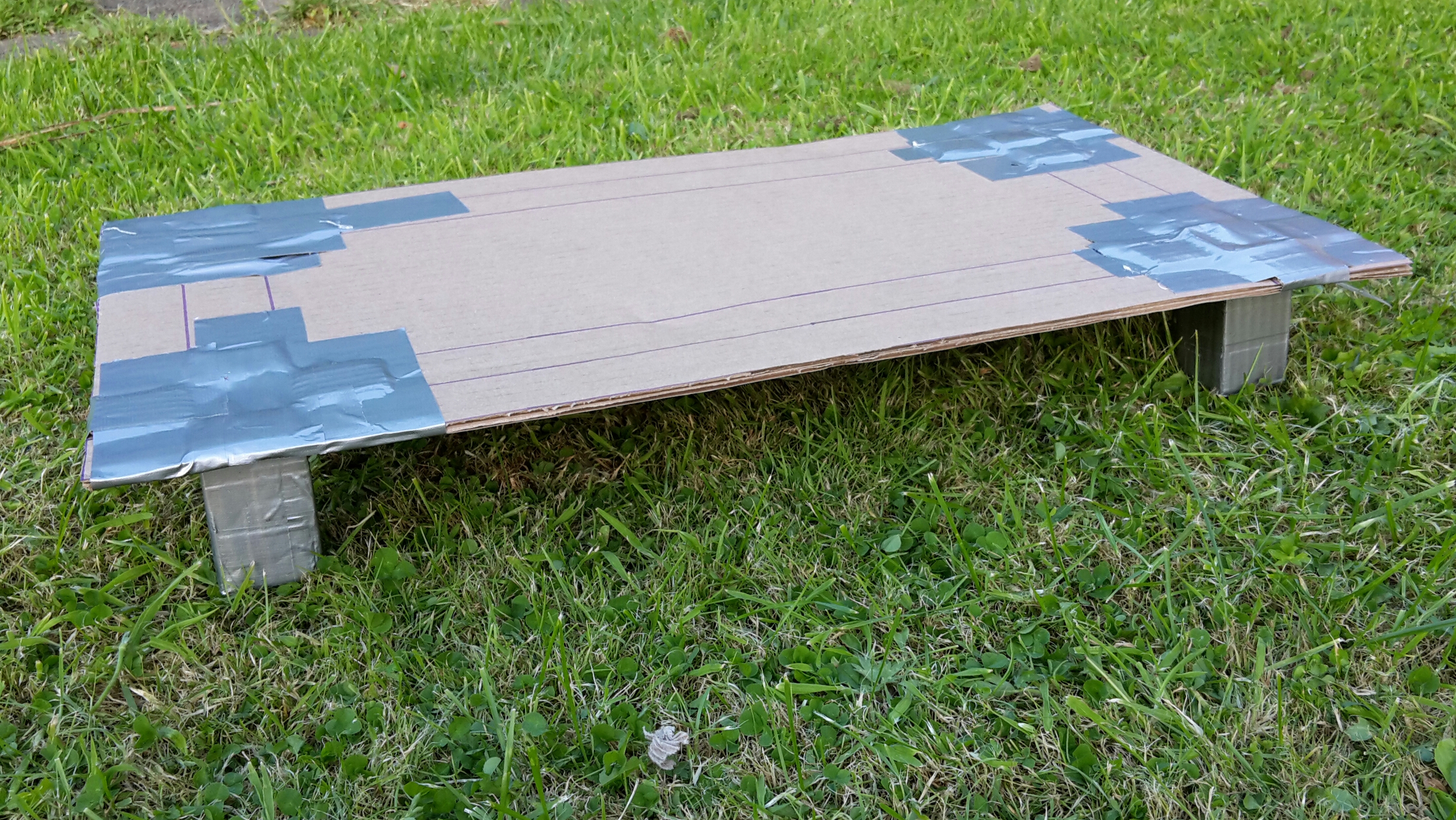 cardboard-table-10.jpg