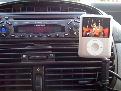 carholder-ipod3.jpg