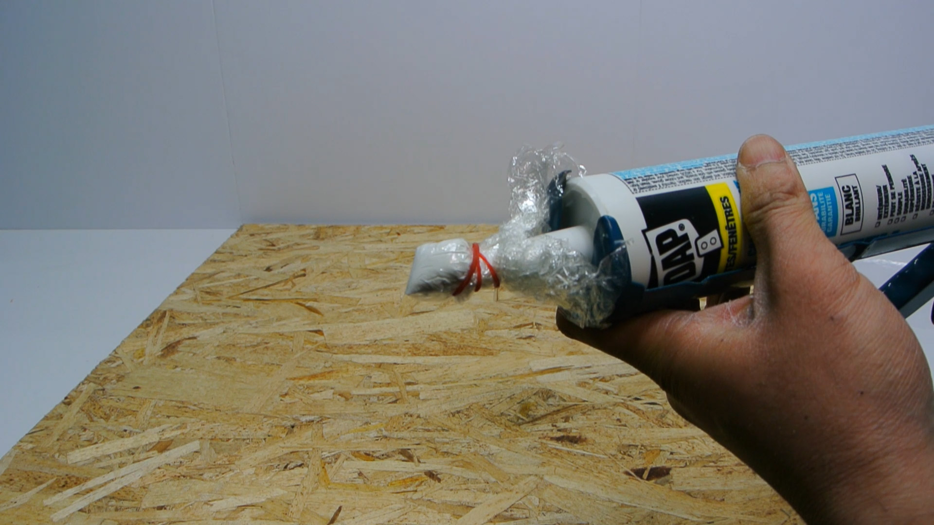 caulking-5.jpg