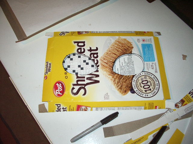 cereal_box_paper_draw_eye_shape.JPG