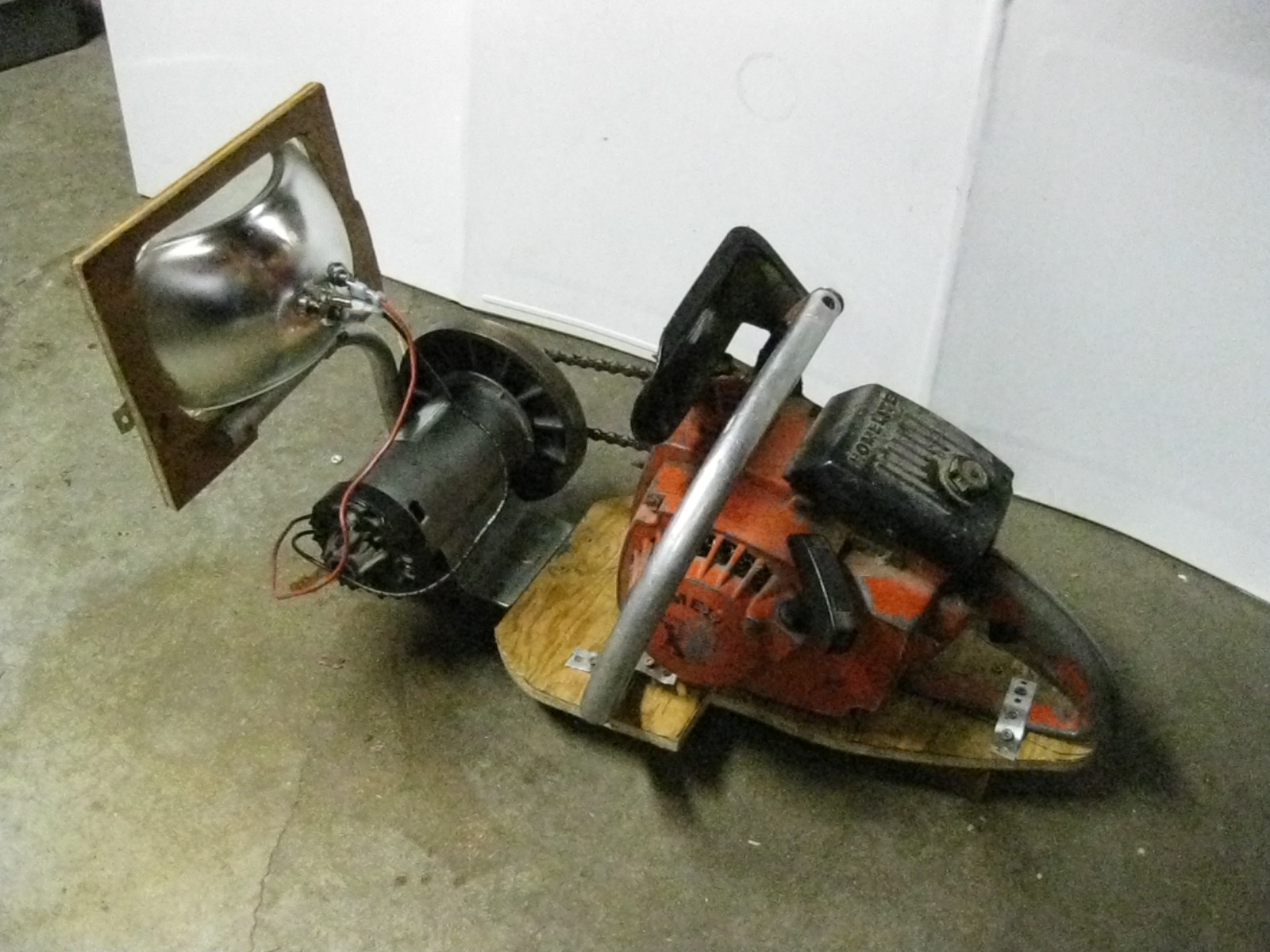 chainsaw engine light 091.jpg