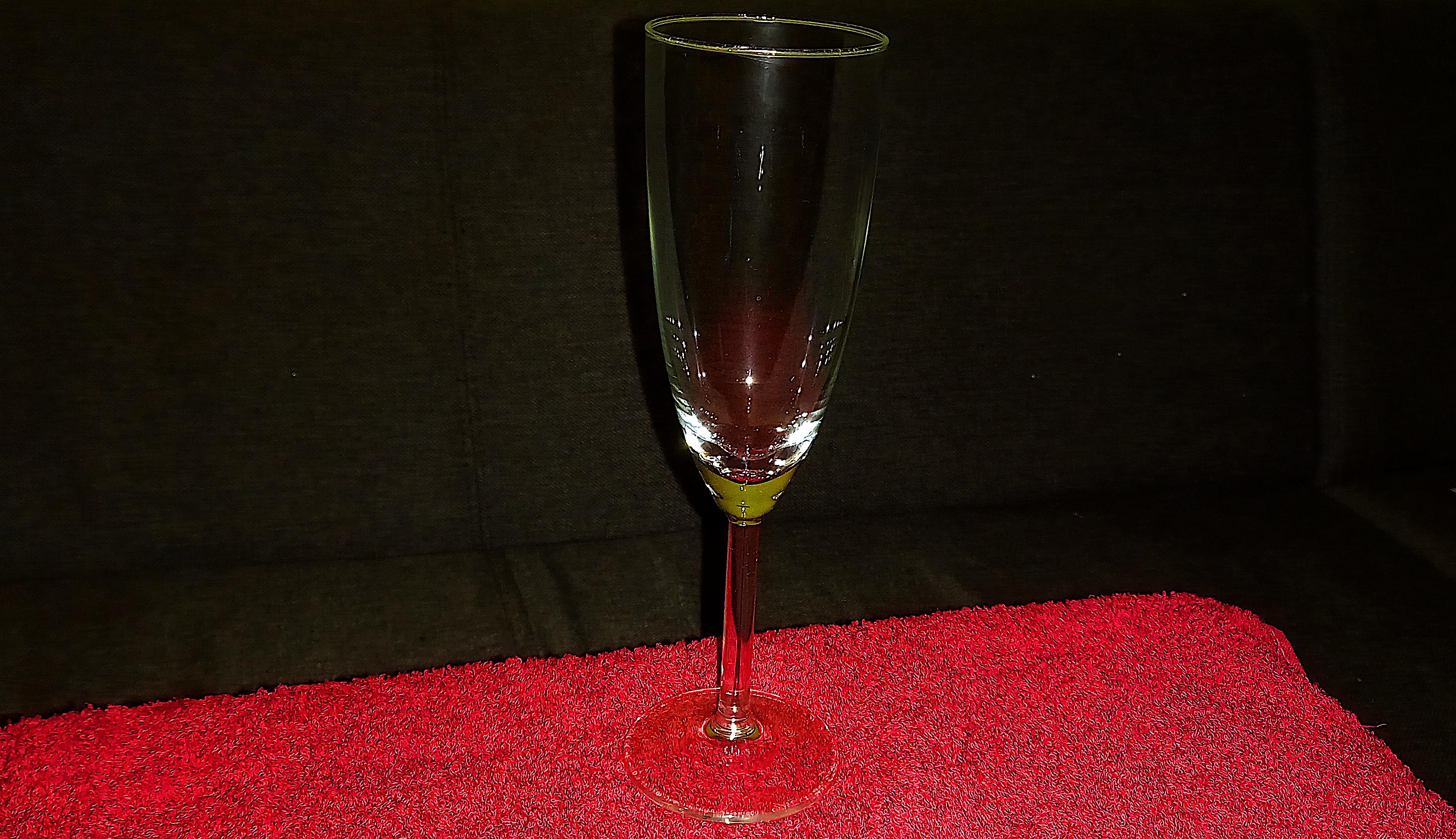 champagneParabol1.jpg