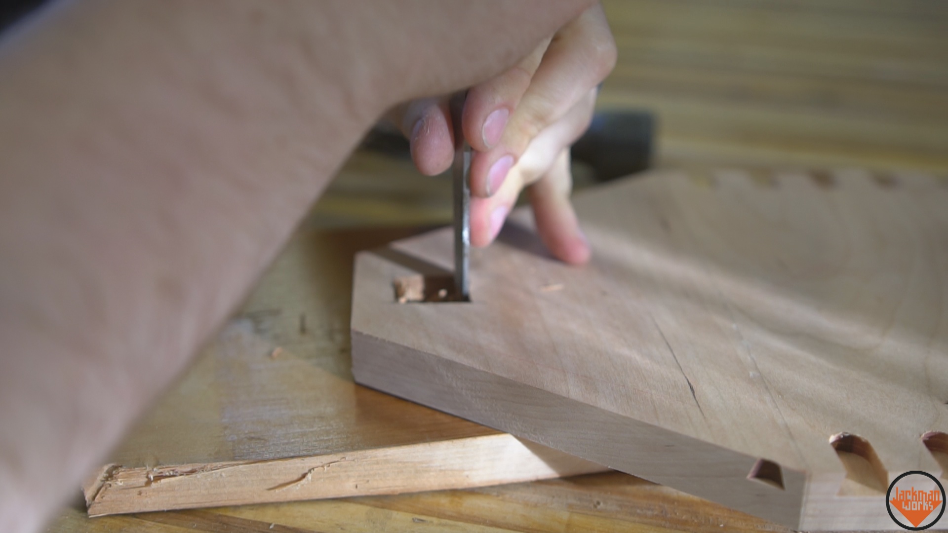 cherry carpenter's toolbox urn 14.jpg