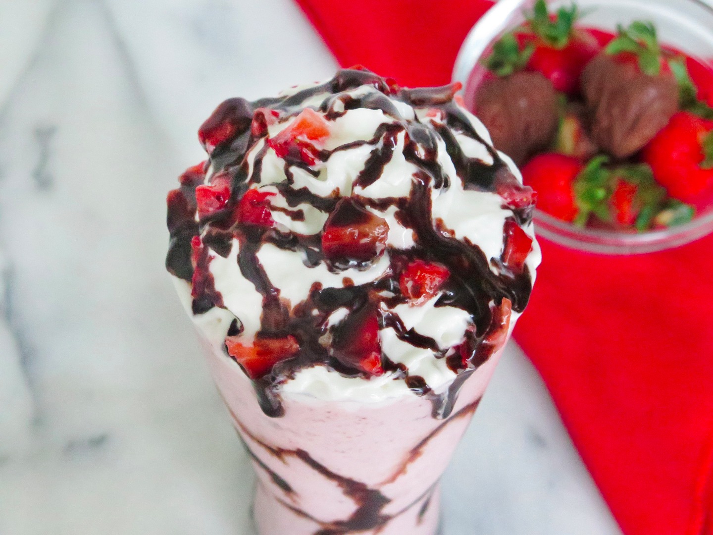 choco strawberry frappe-10.jpg