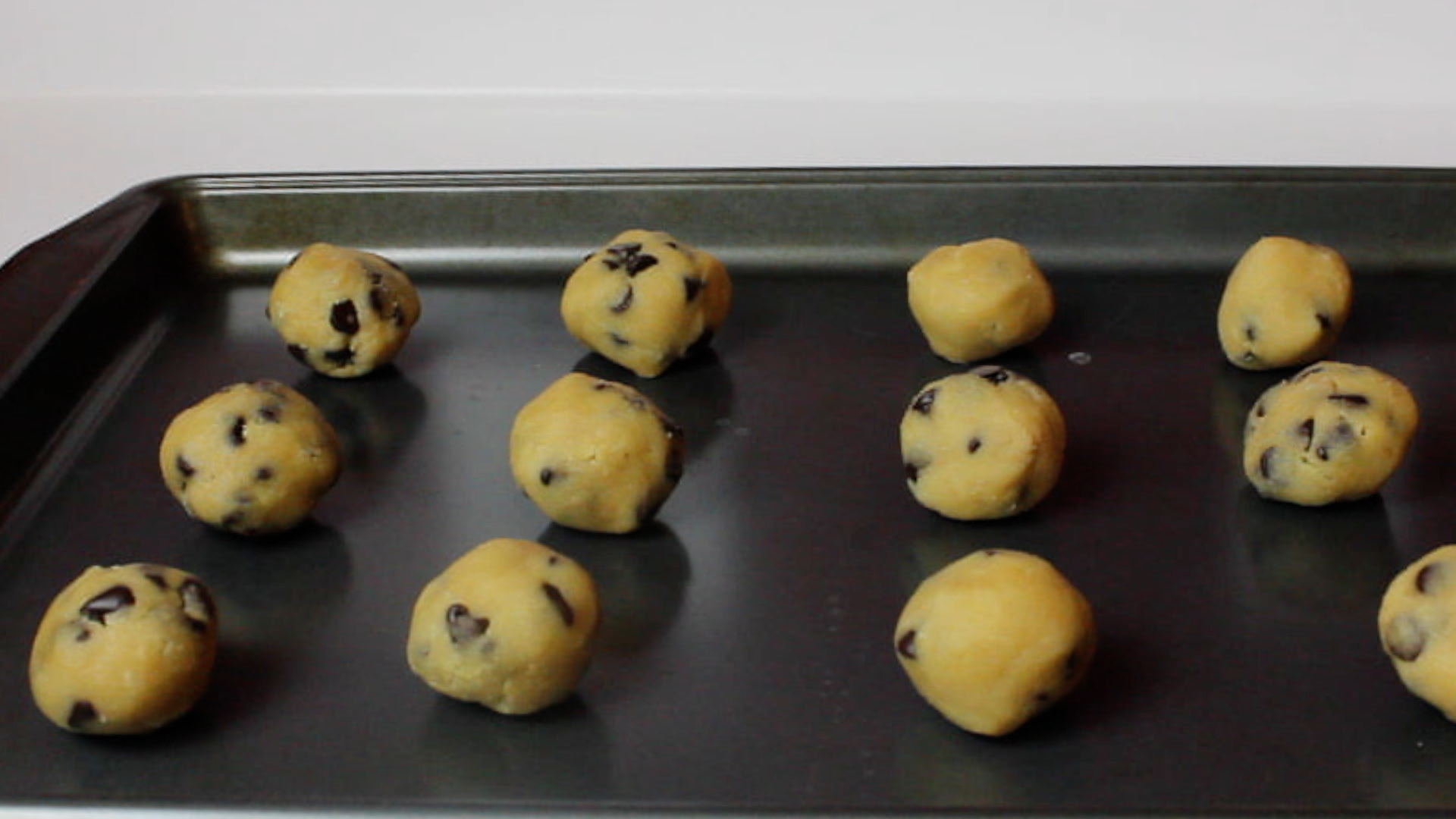 chocolate chip cookies 9.png