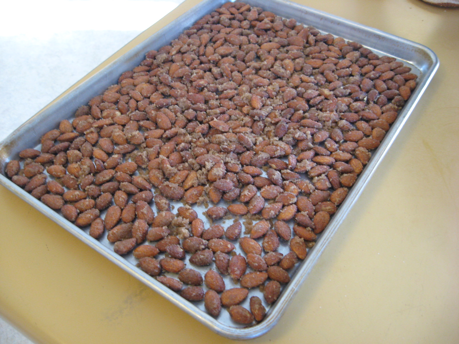 cinnamon roasted almonds 023.jpg