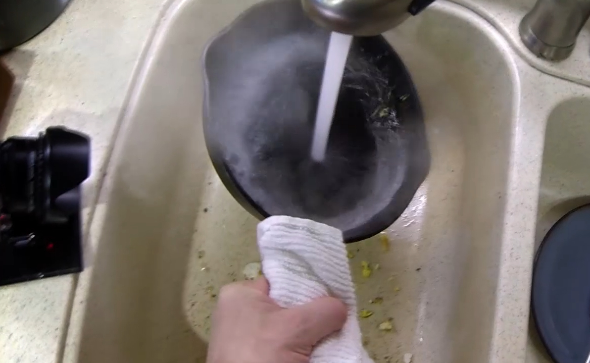clean-cast-iron-final.mp4 2014-04-02 17-55-21 2014-04-02 17-55-23.jpg