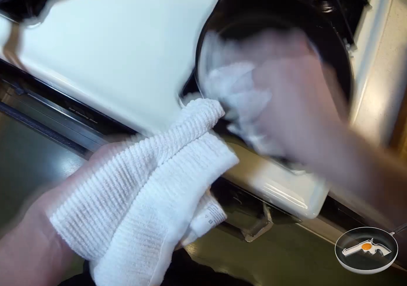 clean-cast-iron-final.mp4 2014-04-02 17-57-25 2014-04-02 17-57-26.jpg