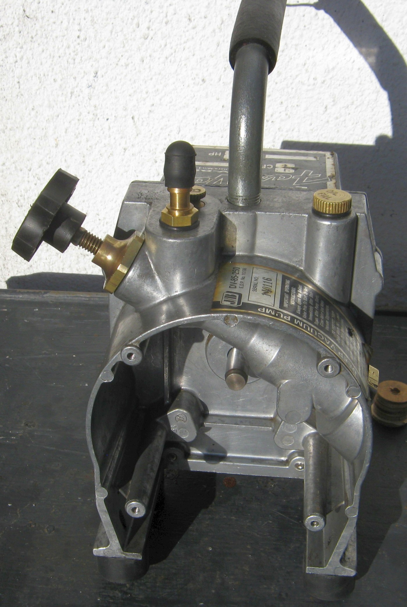 closed vac pump2.JPG