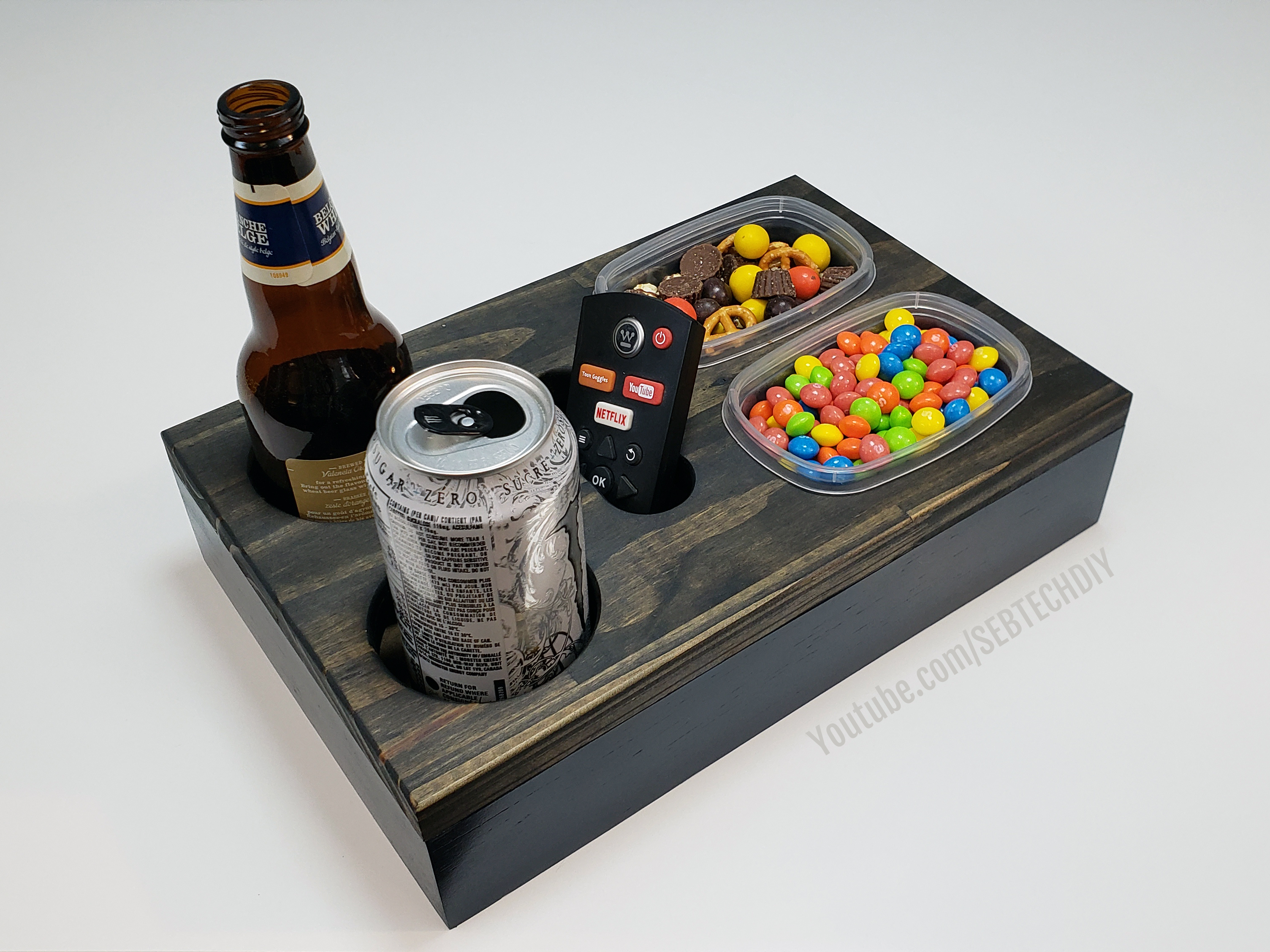 cover-drink-snack-tray-diy-how-to-homemade-sofa-tablett-beer-holder-food-serving-drinks-snacks-sebtechdiy-woodworking.jpg