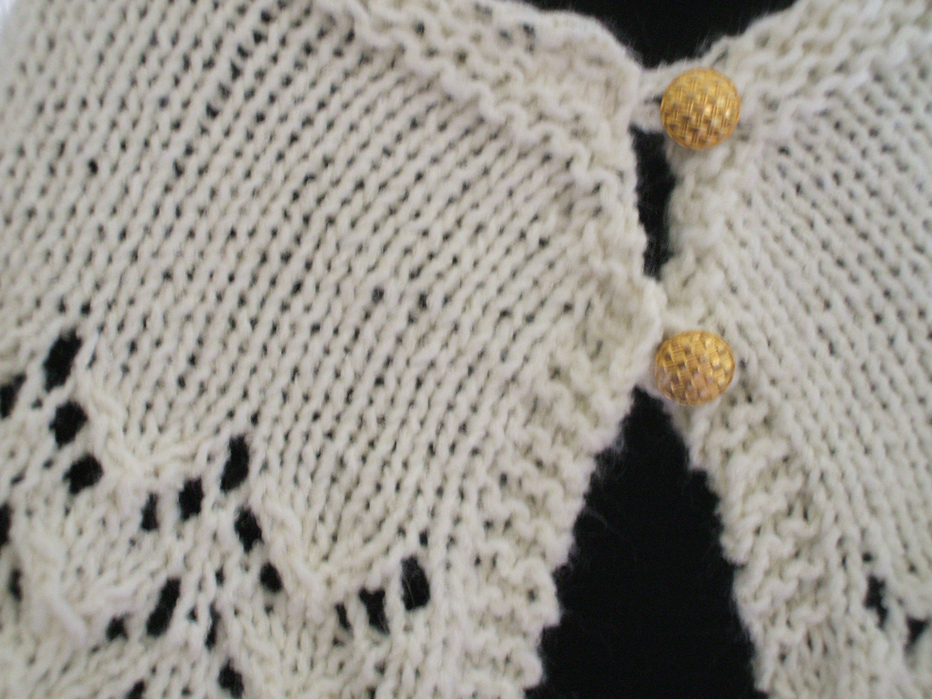 cream capelet 4.jpg