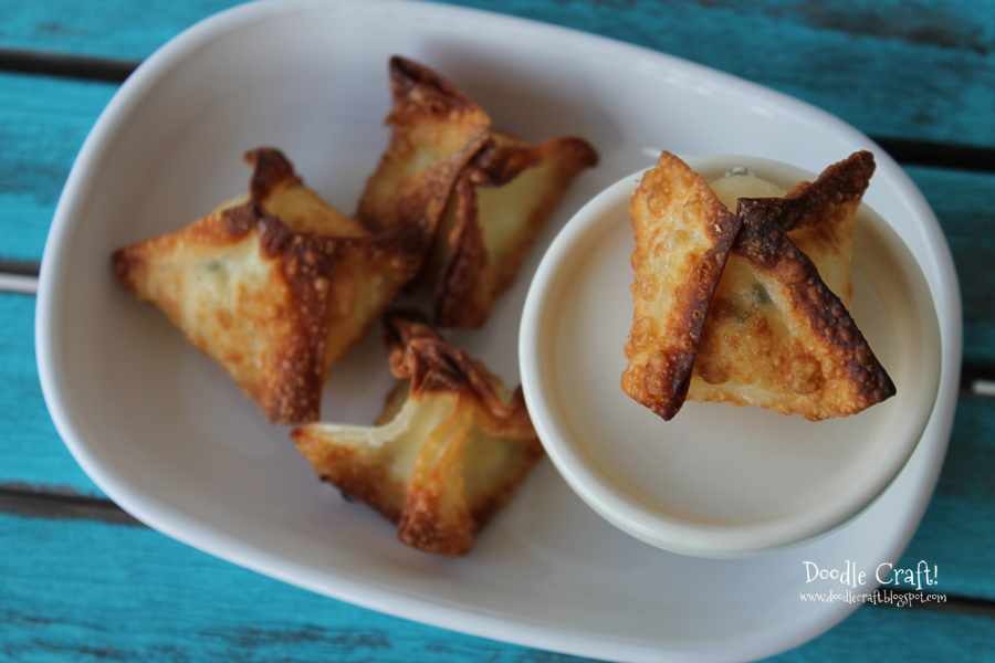 crispy cream cheese and green onion fried wontons snack food (1).JPG