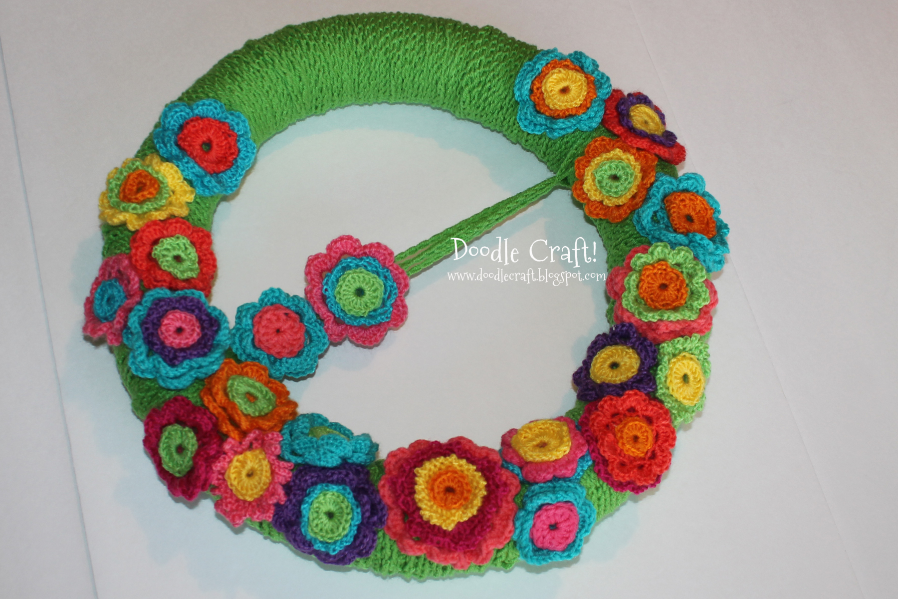 crochet a rosette and make a wreath.jpg