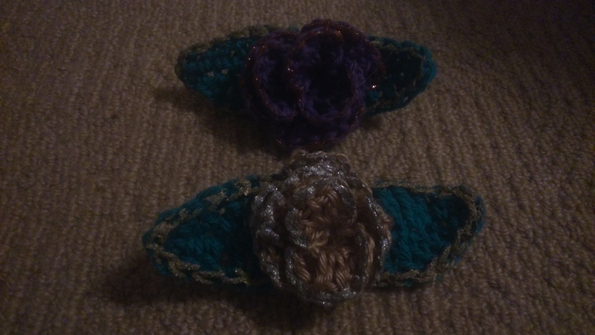 crochet rosette brooch.jpg