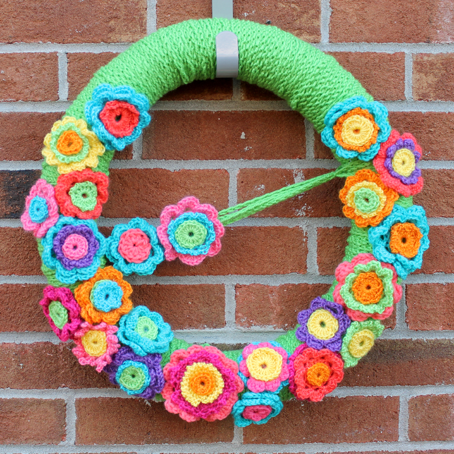 crochet wreath (1).JPG