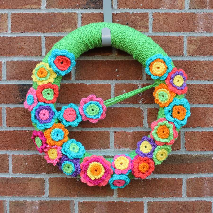 crochet wreath (2).JPG