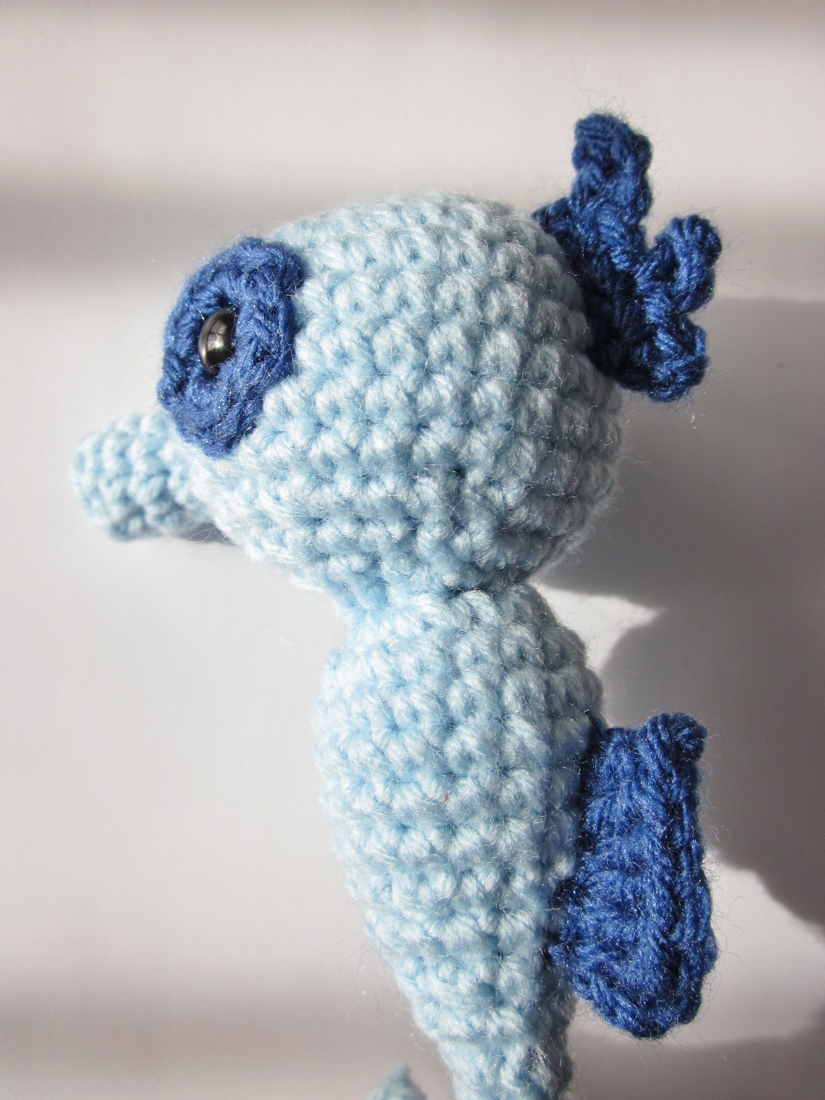 crochet_seahorse_backview.JPG