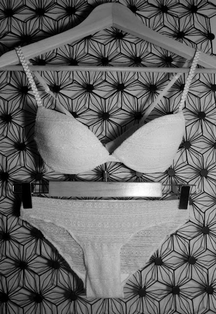 cropped bra.jpg