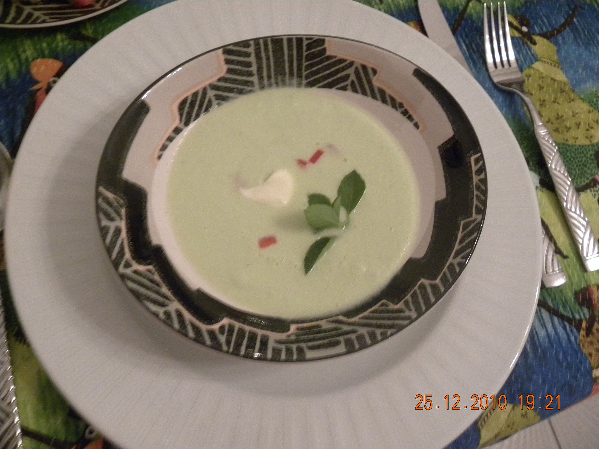 cucumber soup - sm.jpg