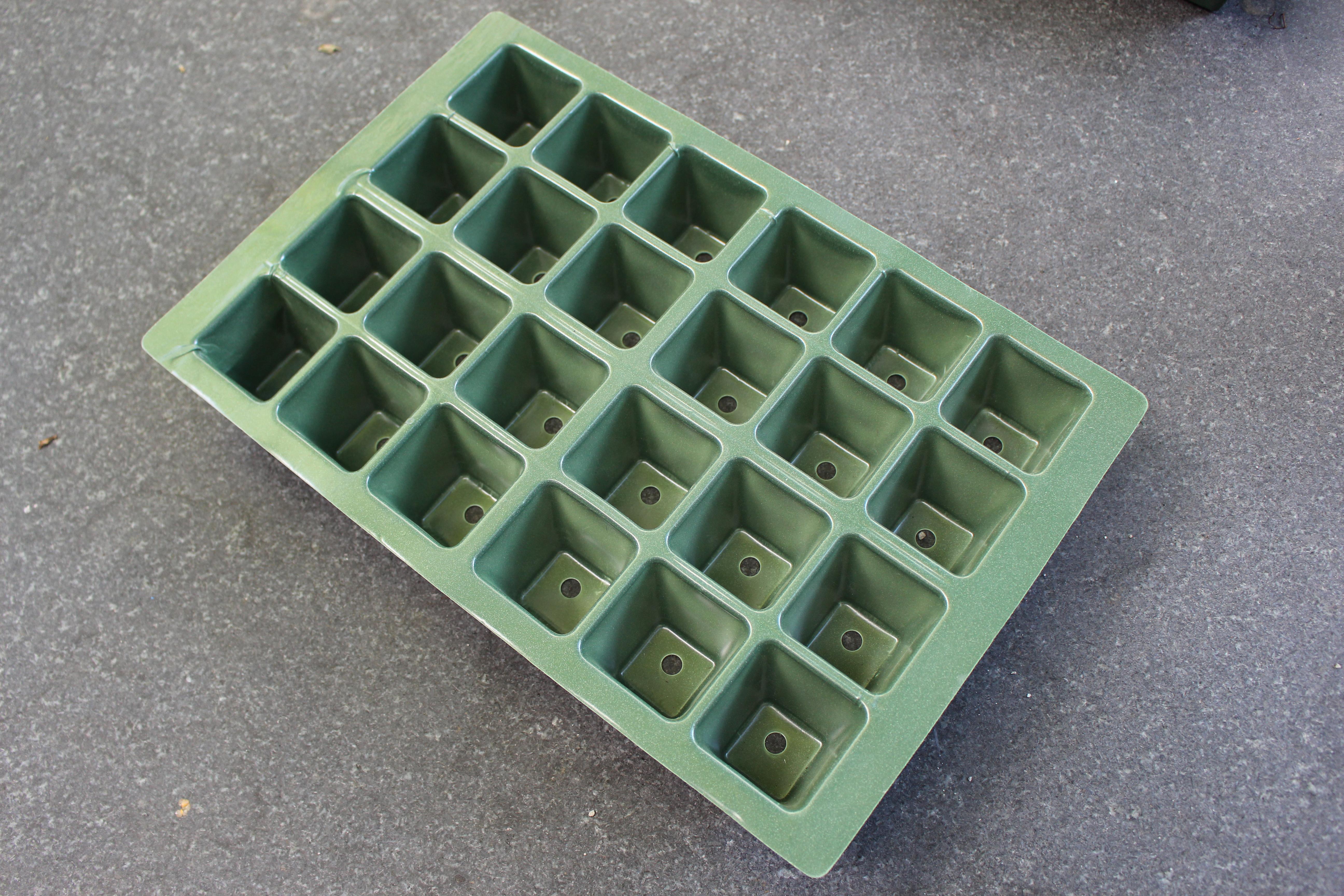 cultivation trays.jpg