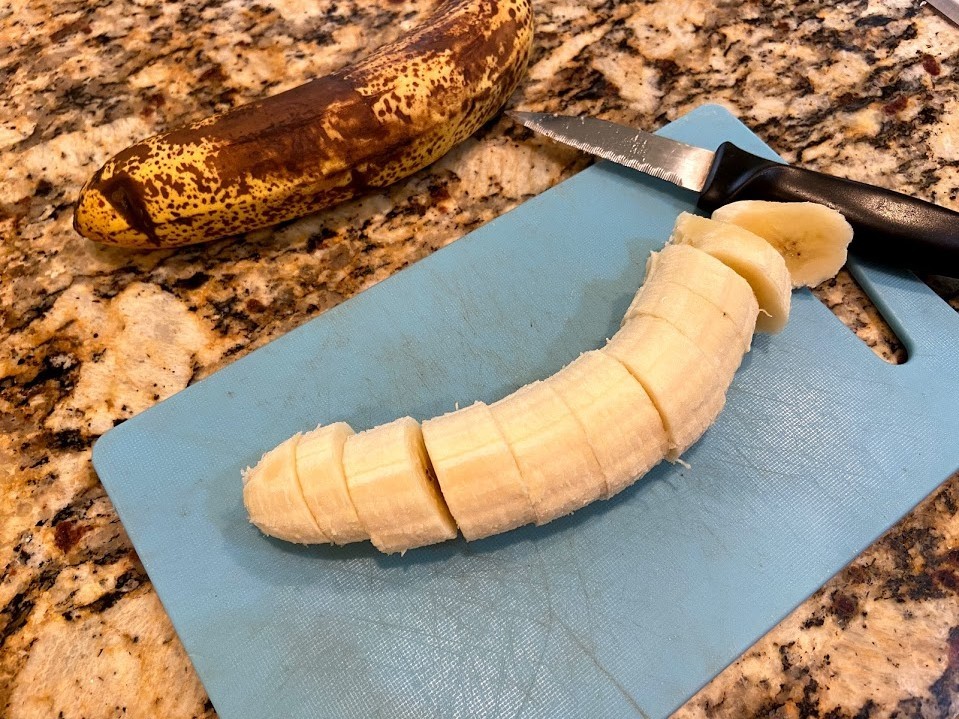 cut banana.jpg