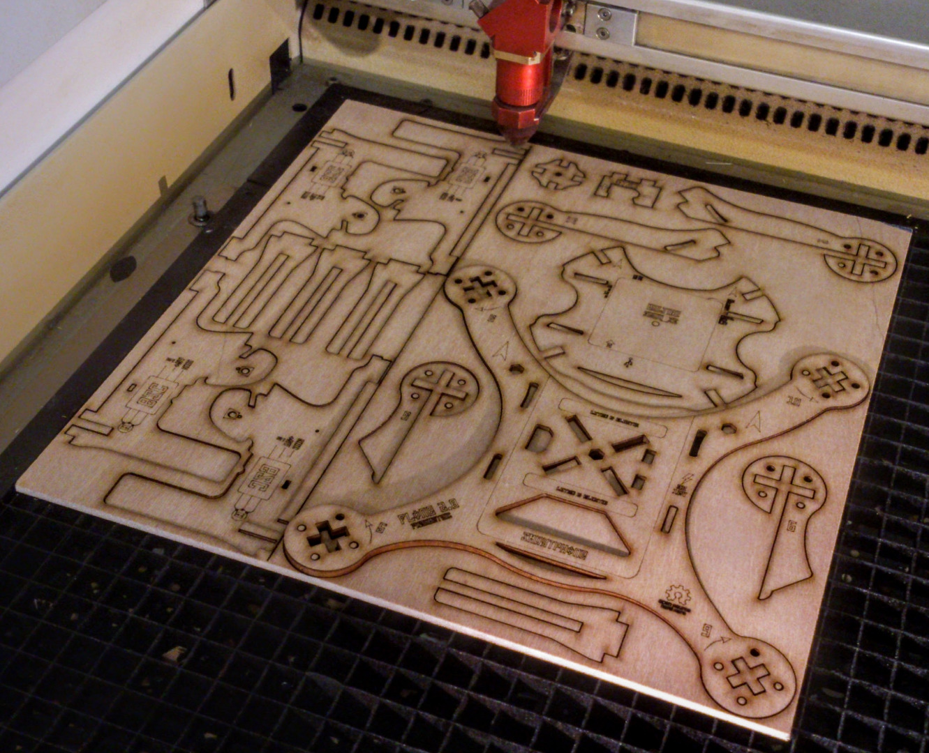 cut-in-fablab.jpg