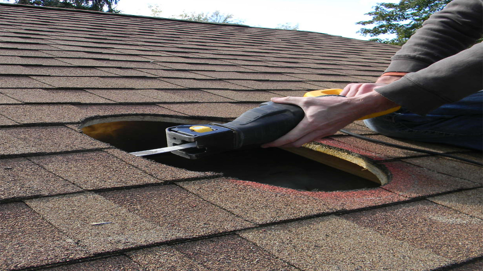 cut-roof-singles-for-flashing.jpg