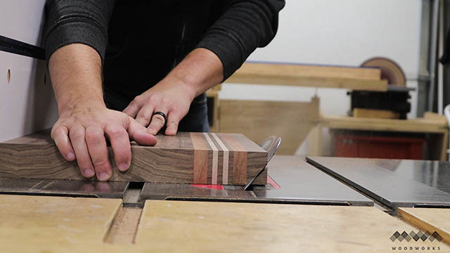 cutting bevels in cutting board II.jpg