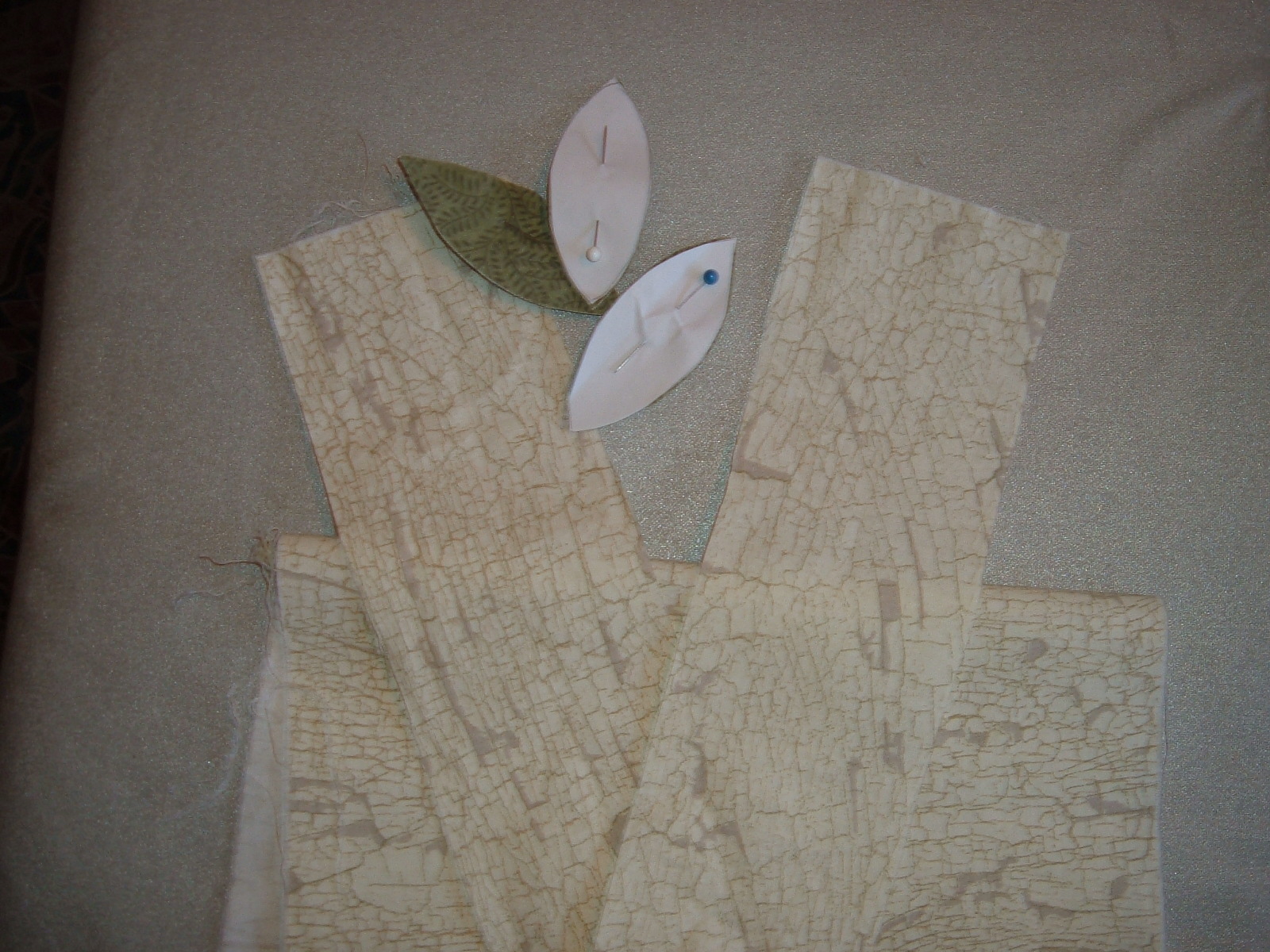 cutting fabric 3.JPG