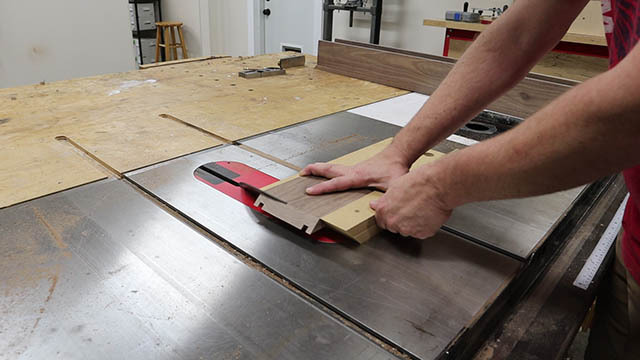 cutting miters II.jpg