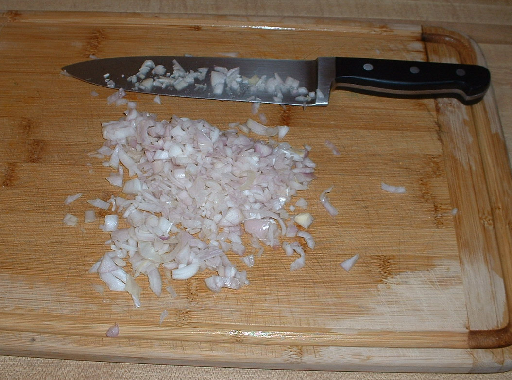 d03_shallot_chopped.jpg