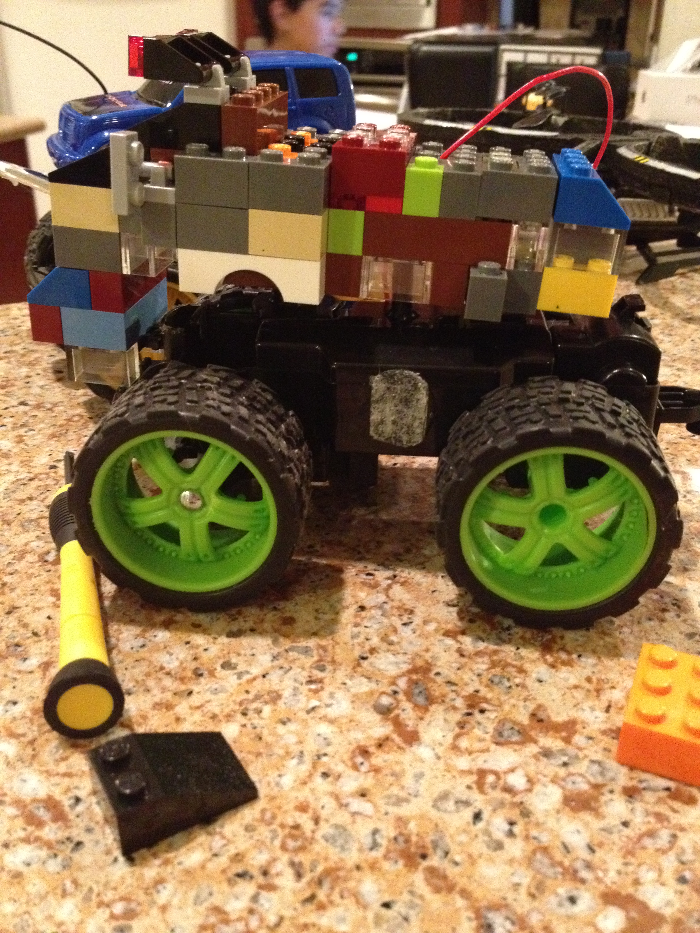 danys lego car 005.jpg