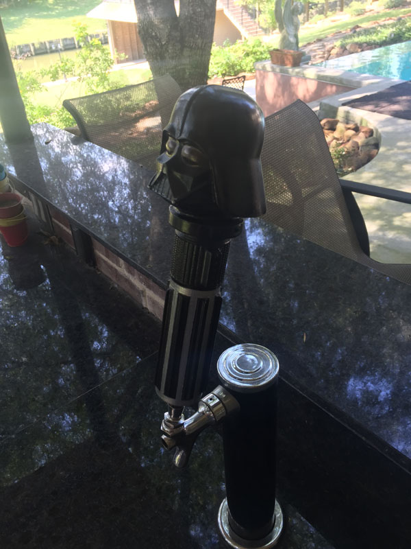 darth_vader_beer_tap_5.jpg