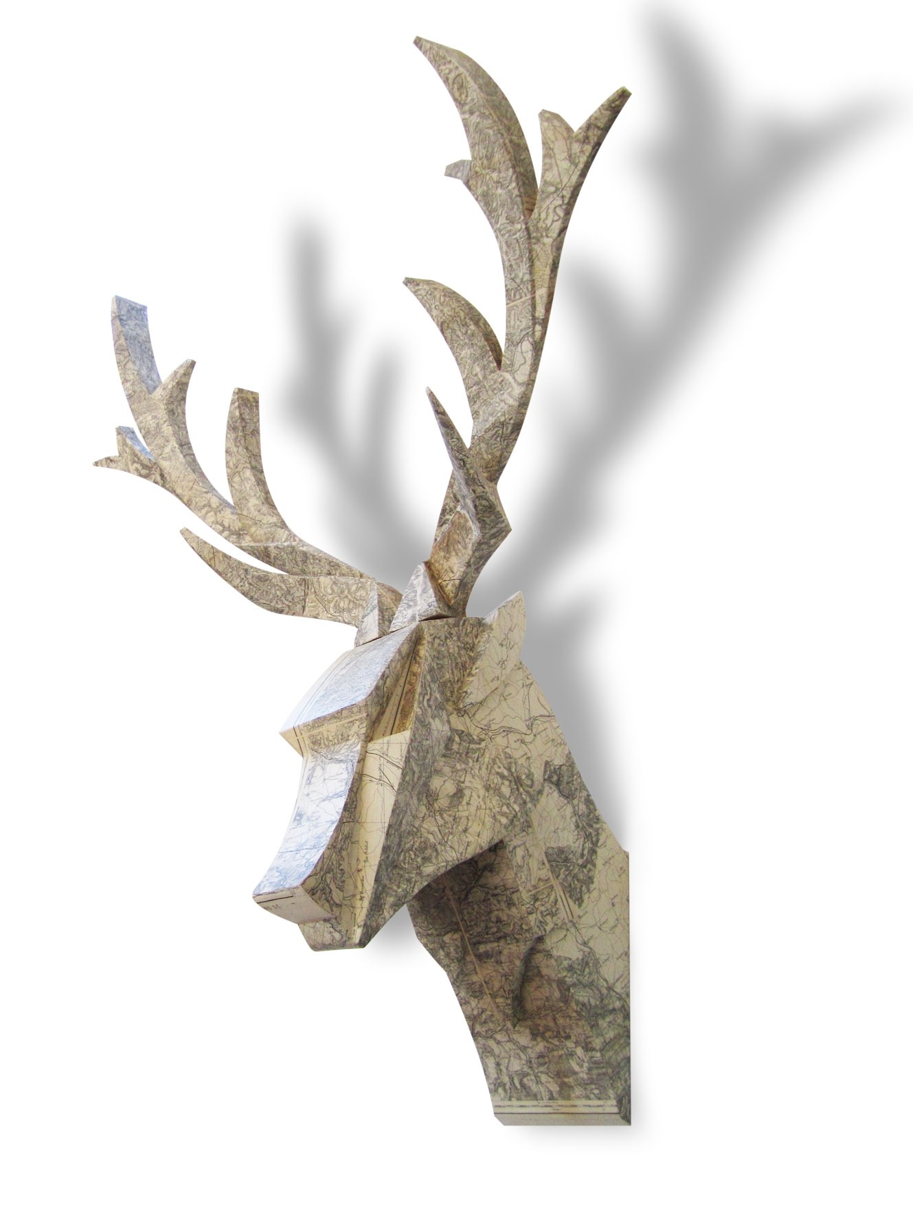 deco-murale-trophee-tete-de-cerf-stagr-953895-stagr1-tonkr-9b8c8_big.jpg