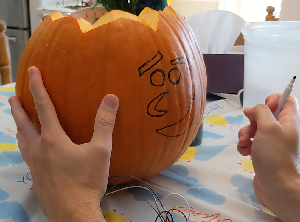 designingPumpkin.png