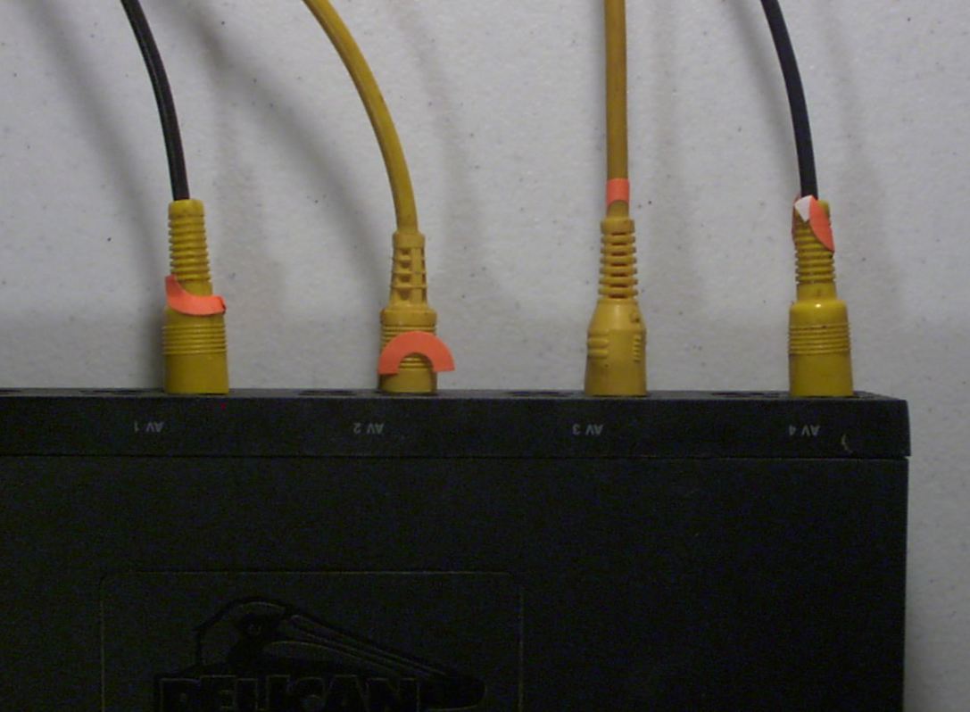 digital cables on splitter.JPG