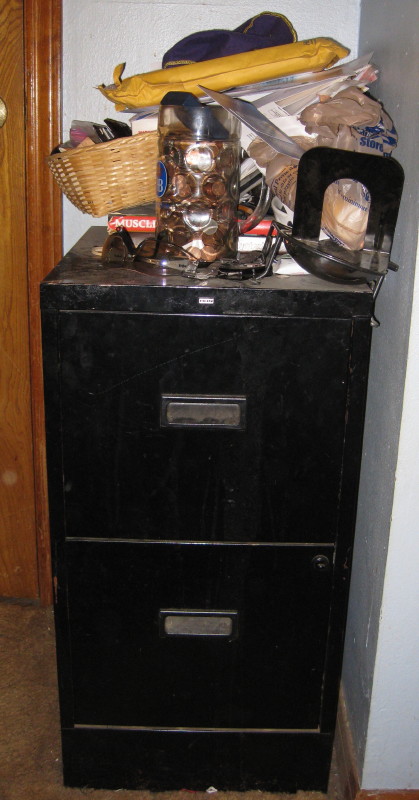 dirty-file-cabinet_1_1.jpg