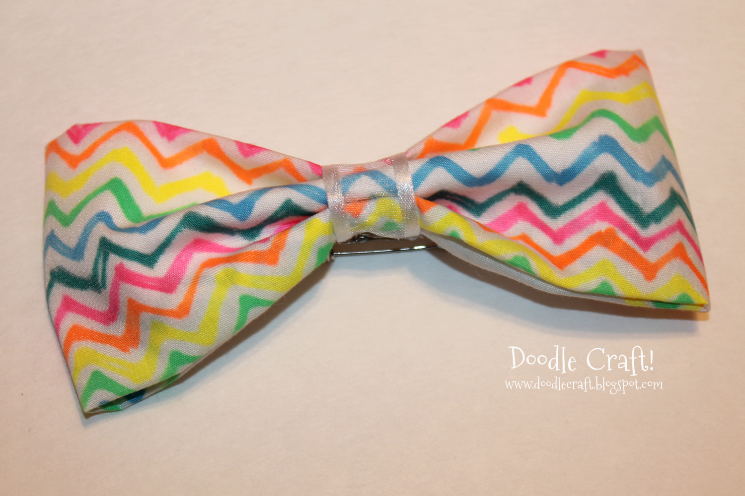 diy dye dyed fabric watercolor water color white and neon sharpies into hair bows trendy tween teen crafts projects simple tutorial hot glue no sewing sew (1).JPG