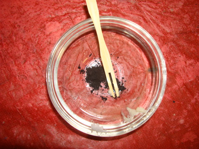 diy eye liner 002.JPG