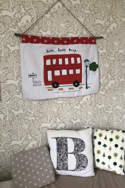 diy kids wall hanging from a fabric remnant (2).jpg