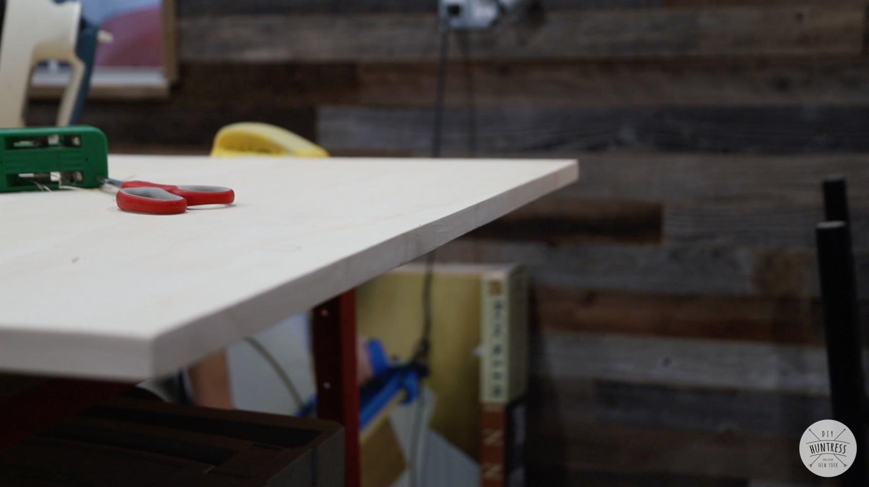 diy-fold-down-wall-desk-10.jpg