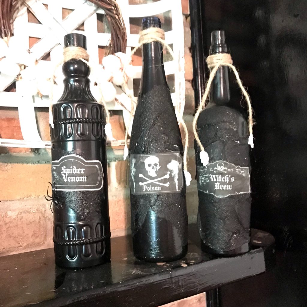 diy-halloween-potion-bottles.jpg