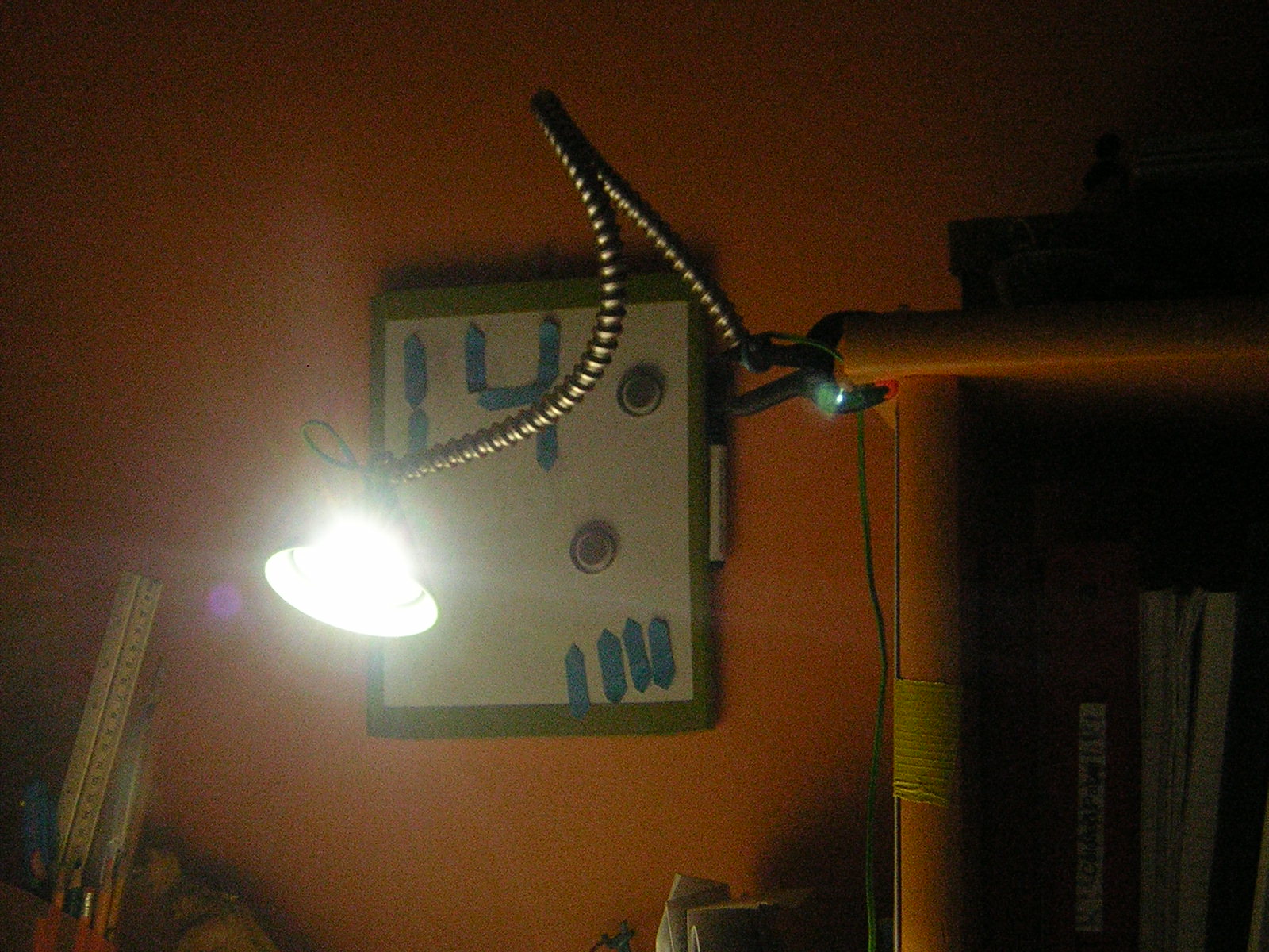 diydesklighton.jpg