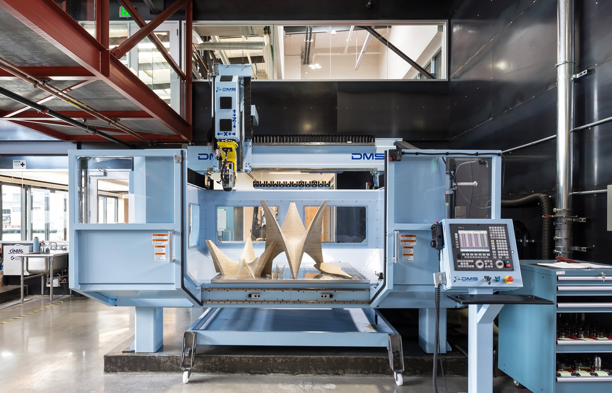 dms-5-axis-enclosed-router-1-1250x804.jpg